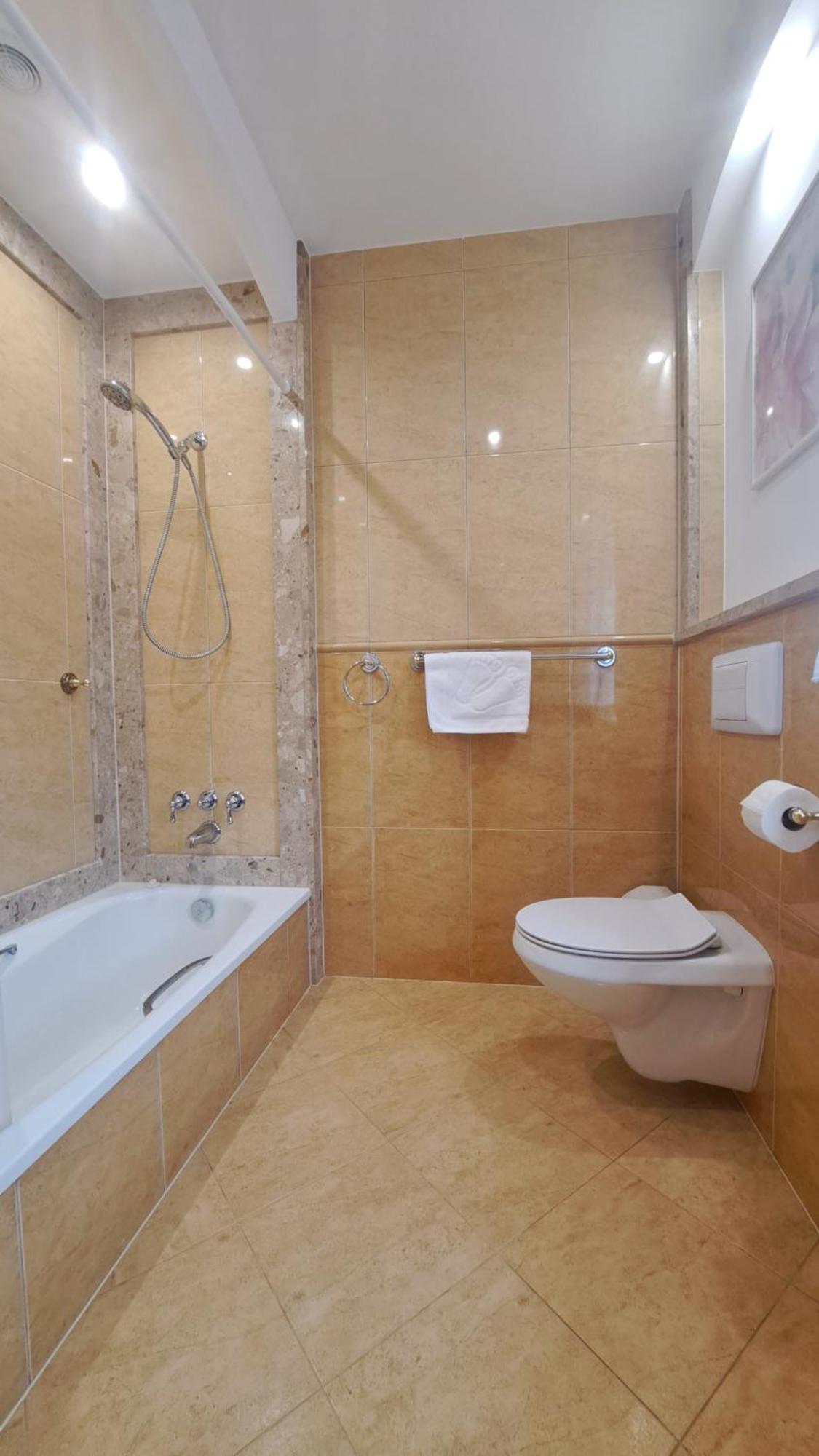 Barwny Zakatek Apartment Augustow Bagian luar foto